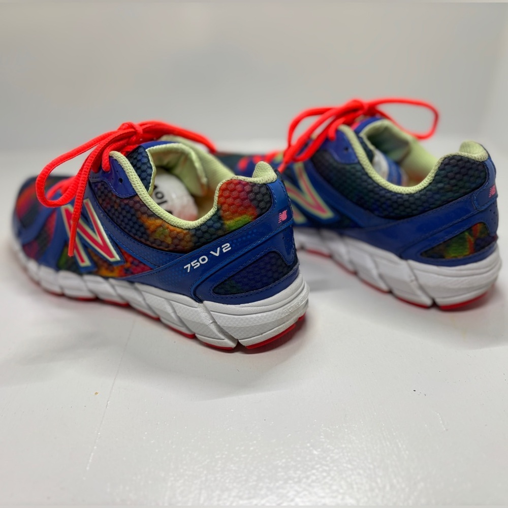 New Balance 750 v2 Women’s Size 8 Running Shoes Blue Red Multicolor Athletic Sne - Picture 5 of 13